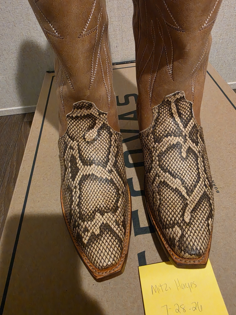 Tecovas Loretta Python - Picture 7 of 9